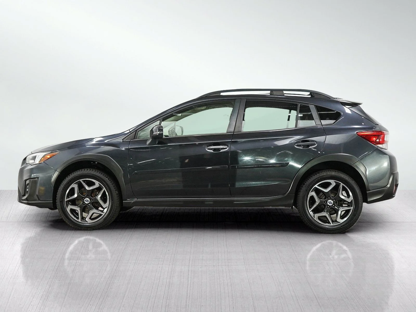 Used 2018 Subaru Crosstrek Limited with VIN JF2GTALC4JH293486 for sale in Eden Prairie, MN