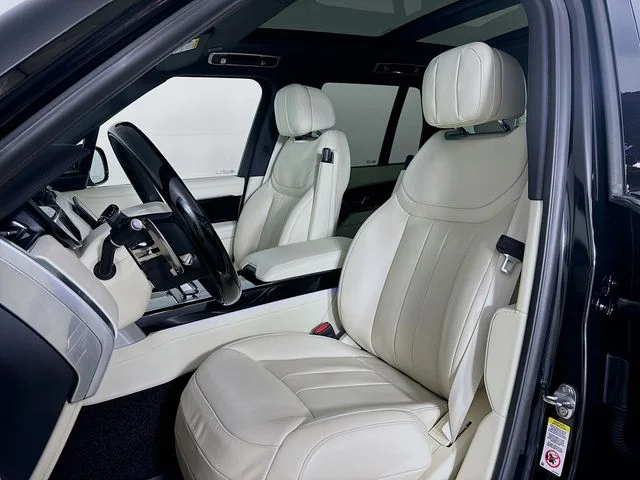 Certified Used 2025 Santorini Black Land Rover SE image 22