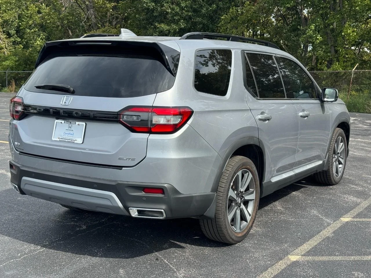 2023 Honda Pilot Elite - Photo 4