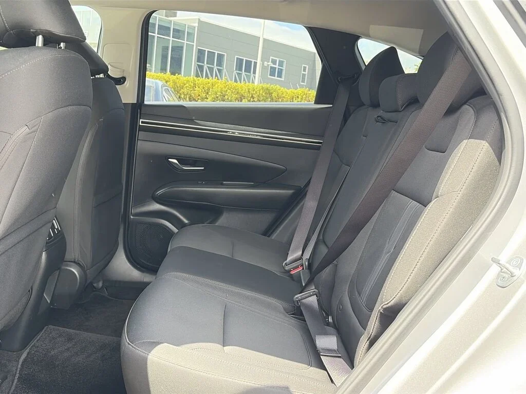 Used 2023 Shimmering Silver Hyundai AWD 2.5L Preferred Dilawri Certified   Local BC image 29