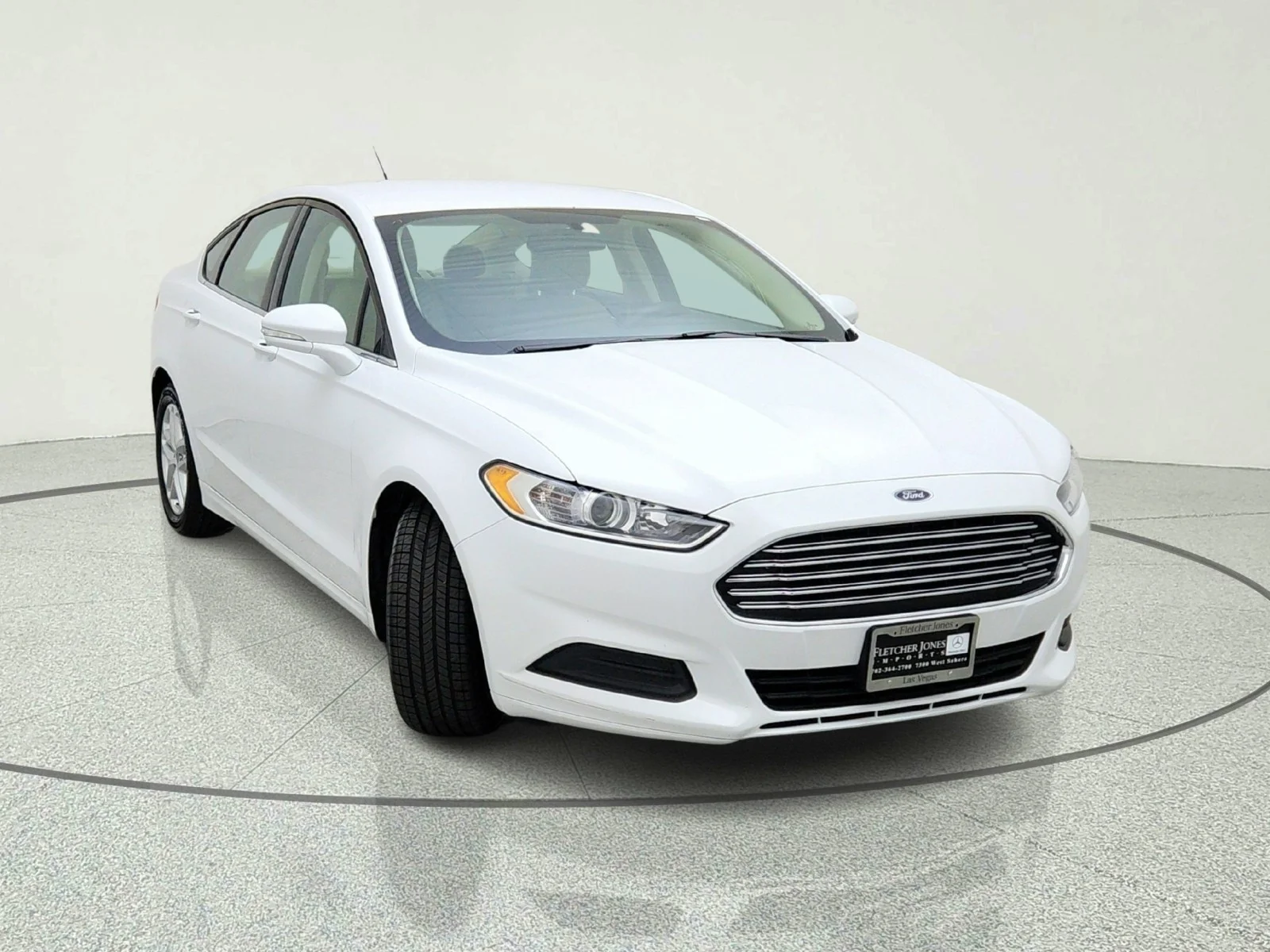 Used 2015 Oxford White Ford SE image 7