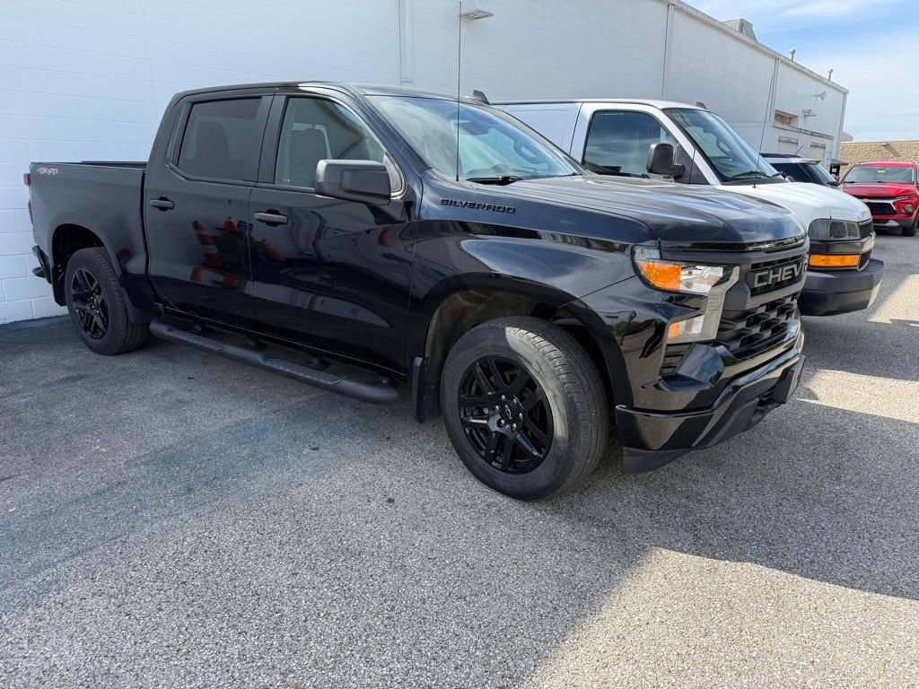 2024 Chevrolet Silverado 1500 Custom 4WD Crew Cab Short Box's photo