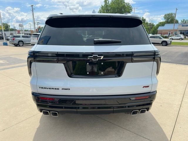 New 2026 Polar White Tricoat Chevrolet RS image 19