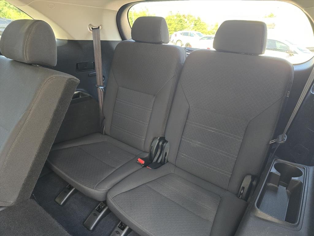 Used 2020 Black Kia LX image 10