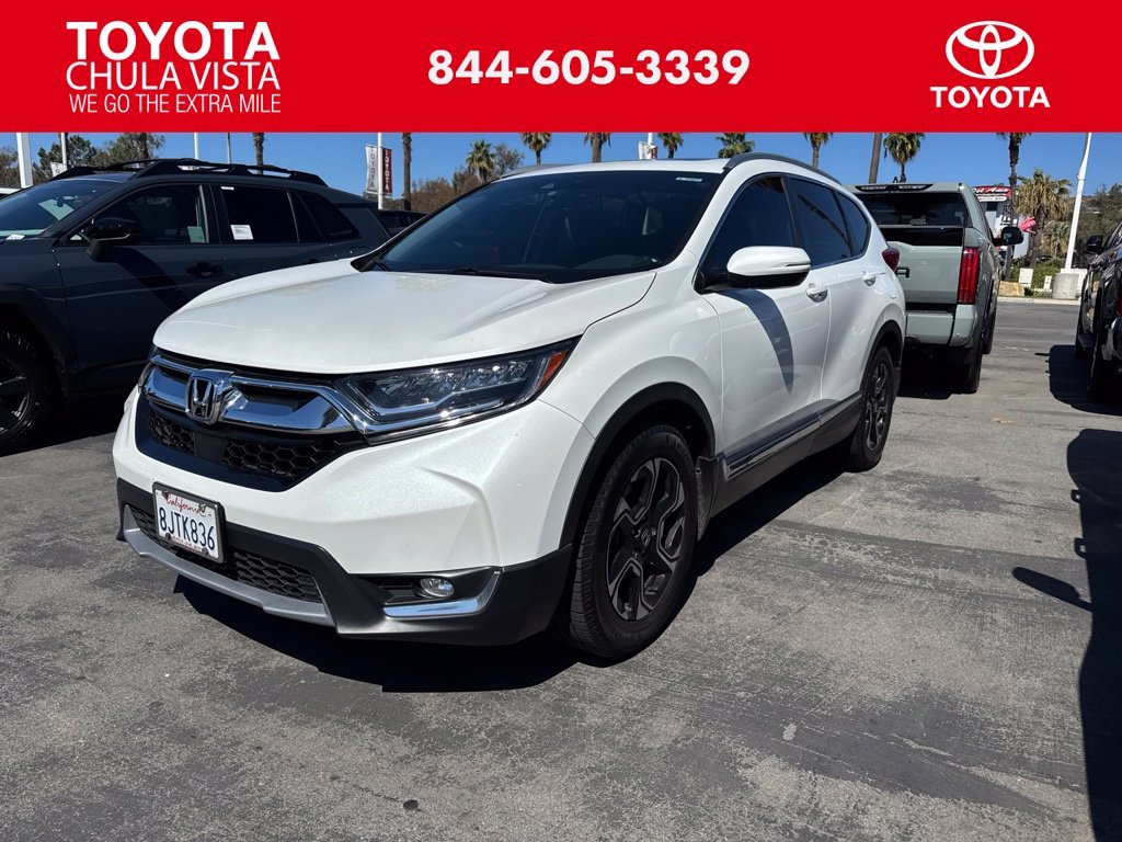 Used 2019 White Honda Touring image 1