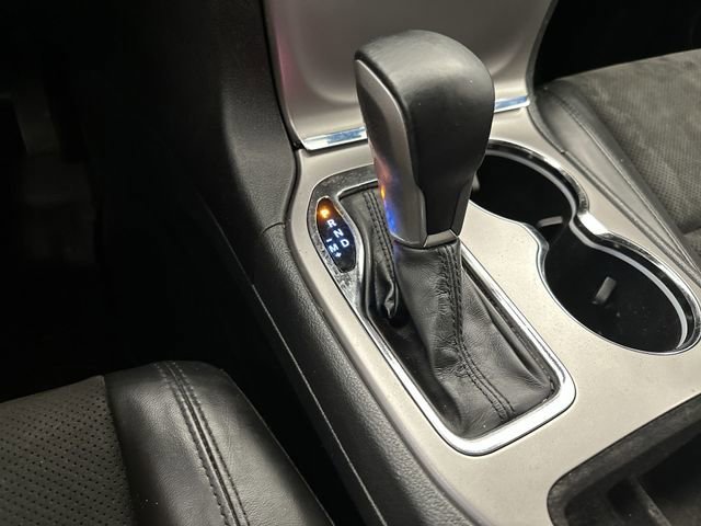 Used 2019 Red Jeep Altitude 4x4 image 24