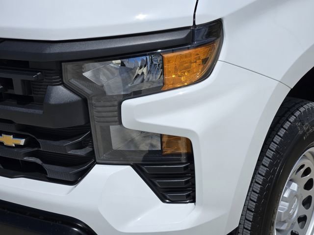 New 2026 Summit White Chevrolet WT image 6