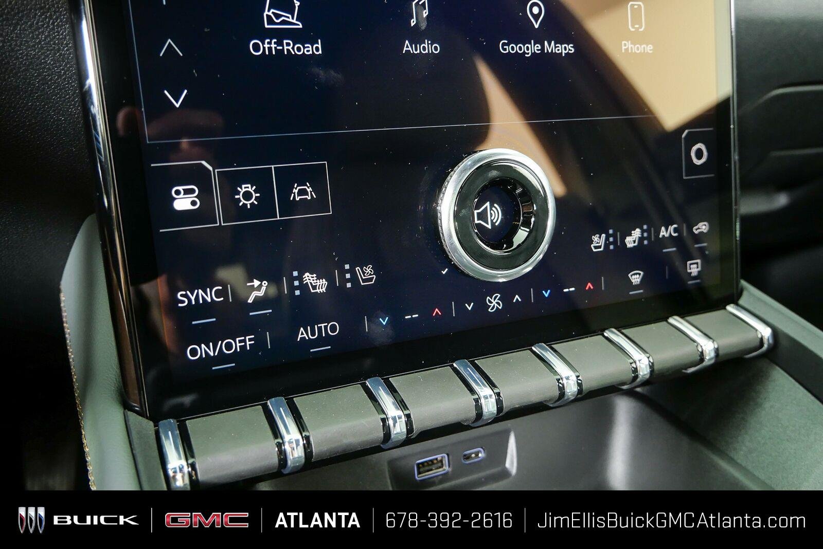 2027 GMC Terrain AT4 - Photo 17
