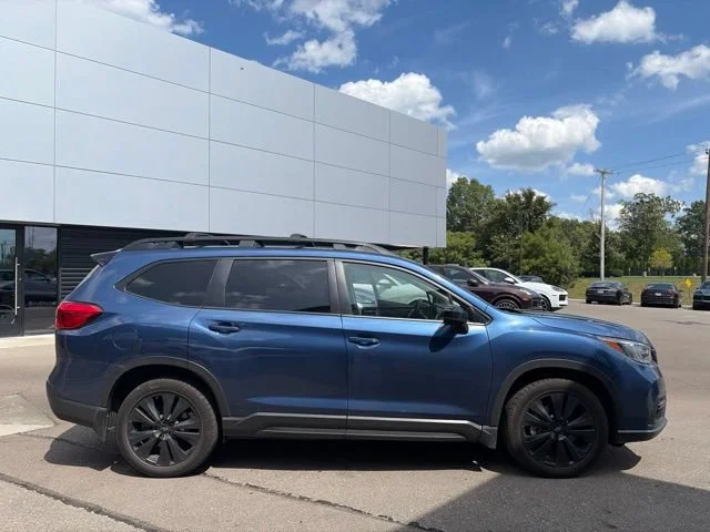 Used 2022 Abyss Blue Pearl Subaru Onyx Edition image 2
