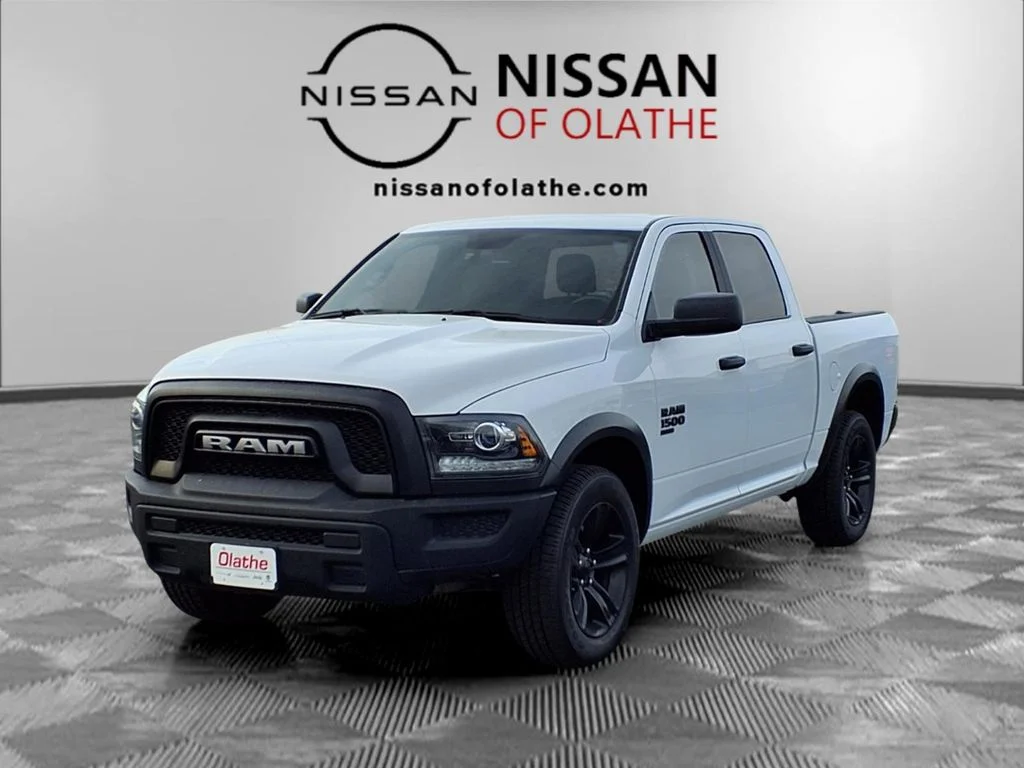2024 RAM 1500 Classic Warlock 4x4 Crew Cab 5'7's photo