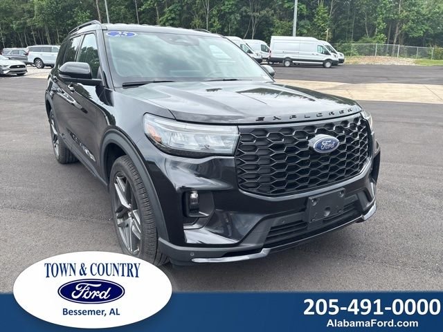 2025 Ford Explorer's photo