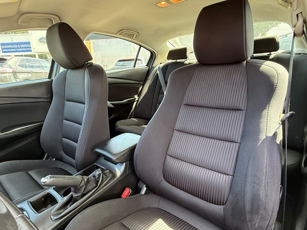 Used 2014 Gray Mazda i Sport image 22