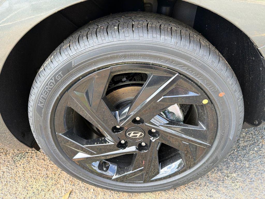 New 2026 Gray Hyundai SEL Sport Premium image 19