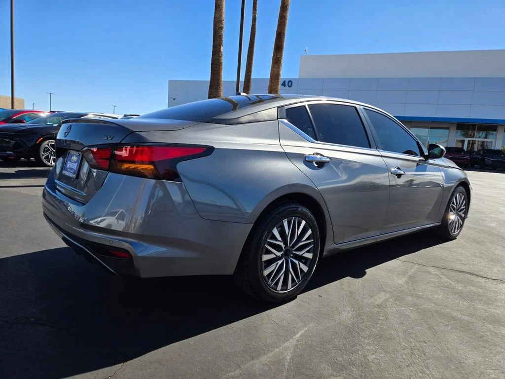 Used 2023 Gun Metallic Nissan 2.5 SV image 6