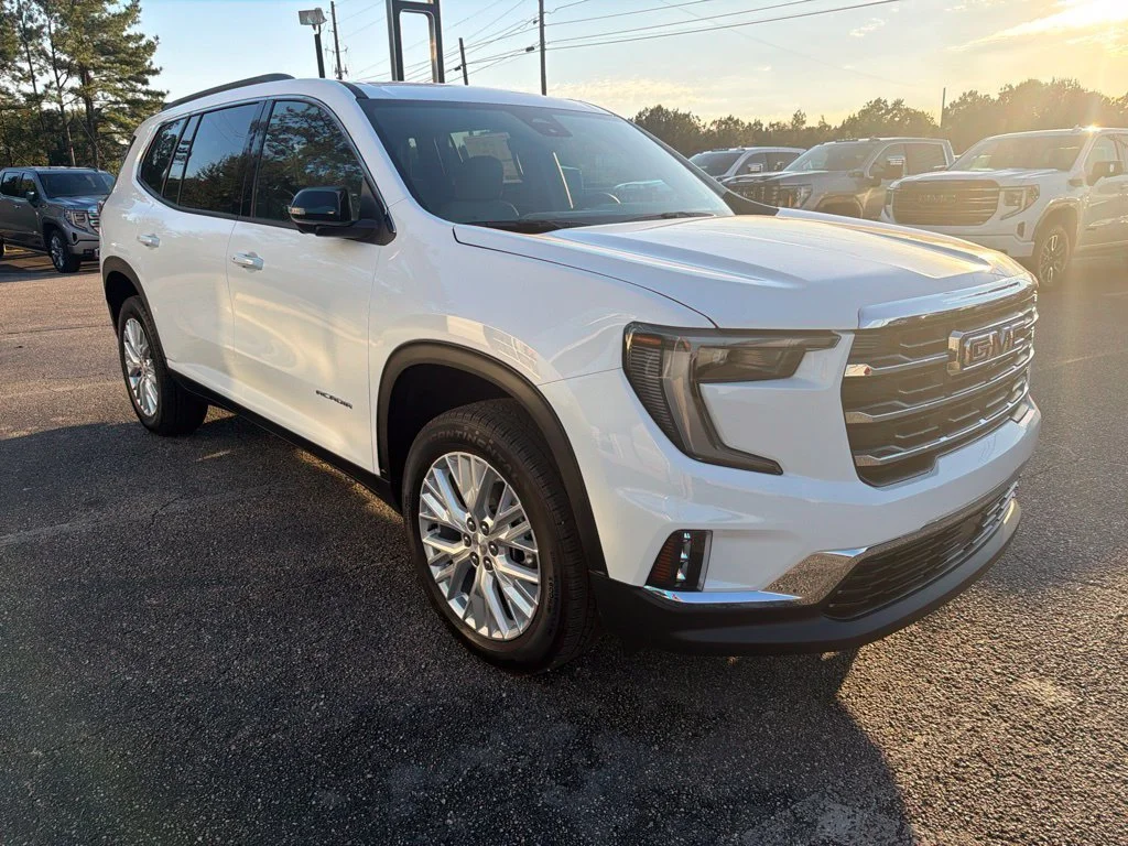 New 2027 Summit White GMC Elevation image 7