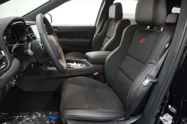 New 2026 Diamond Black Clear-Coat Exterior Paint Dodge GT PLUS image 15