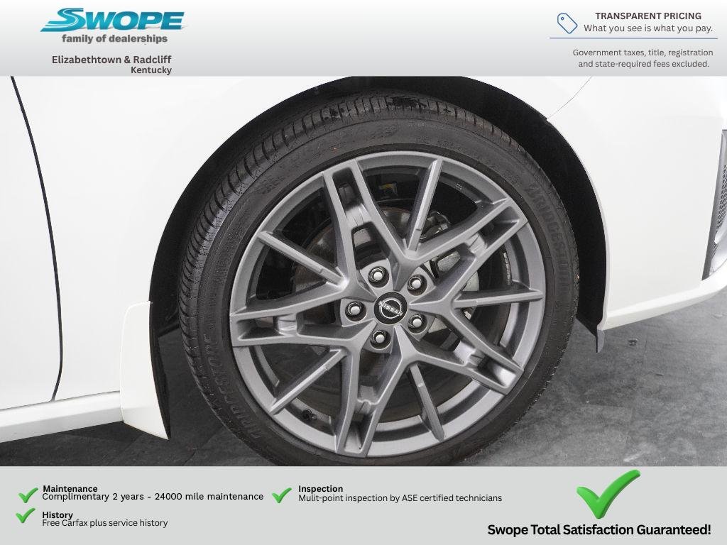 Used 2024 Pearl White Tricoat Nissan 2.0 SR image 29