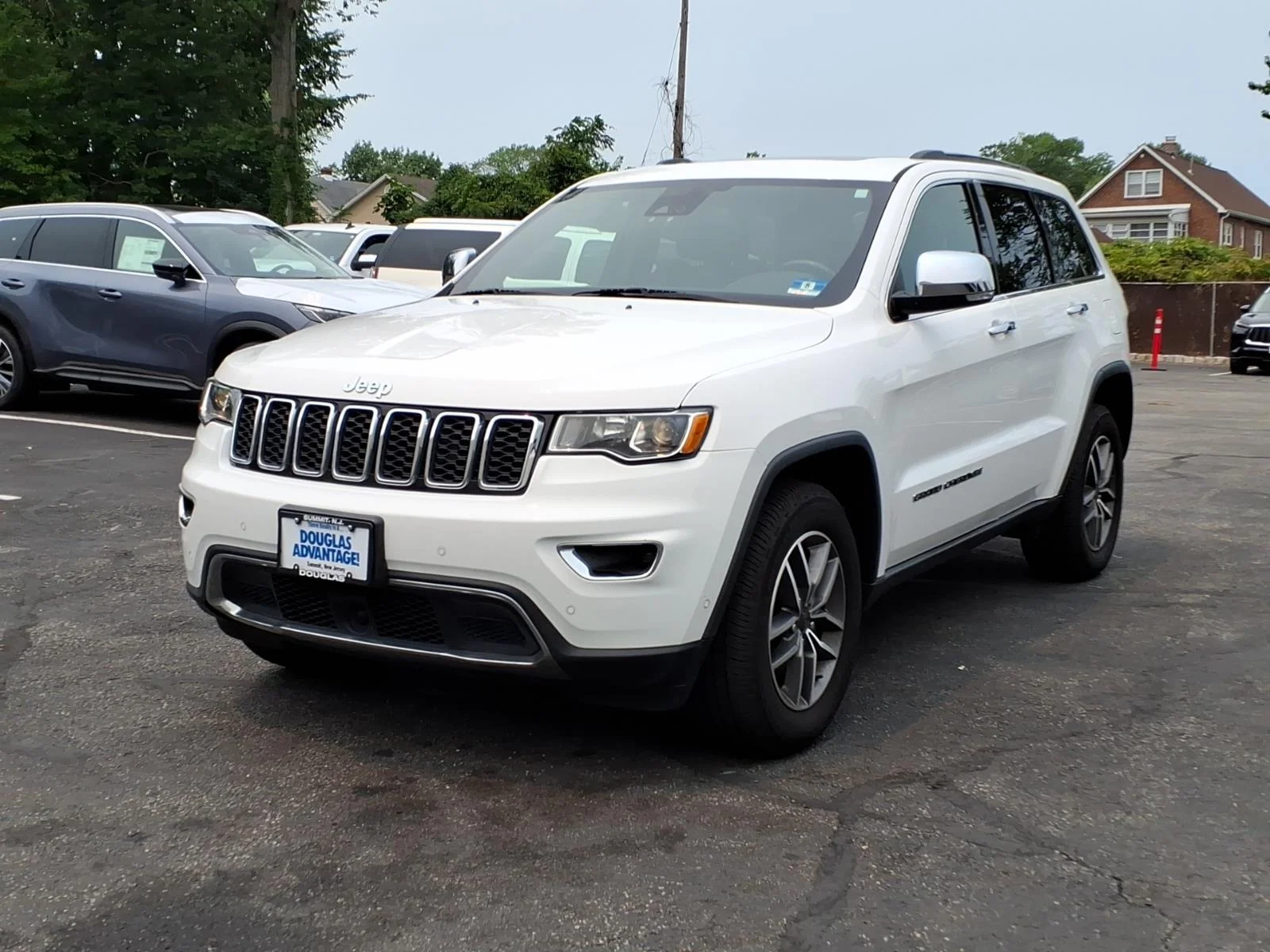Used 2020 White Jeep Limited image 2