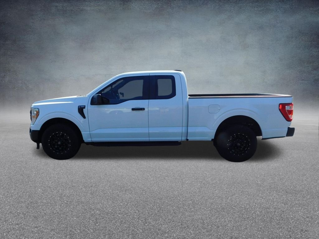 Used 2022 White Ford XL image 8
