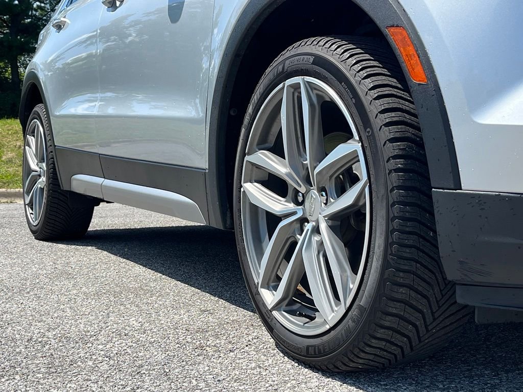 Used 2019 Silver Cadillac Premium Luxury image 9