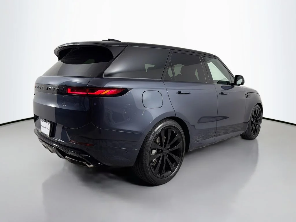 New 2026 Varesine Blue Land Rover Dynamic SE image 5