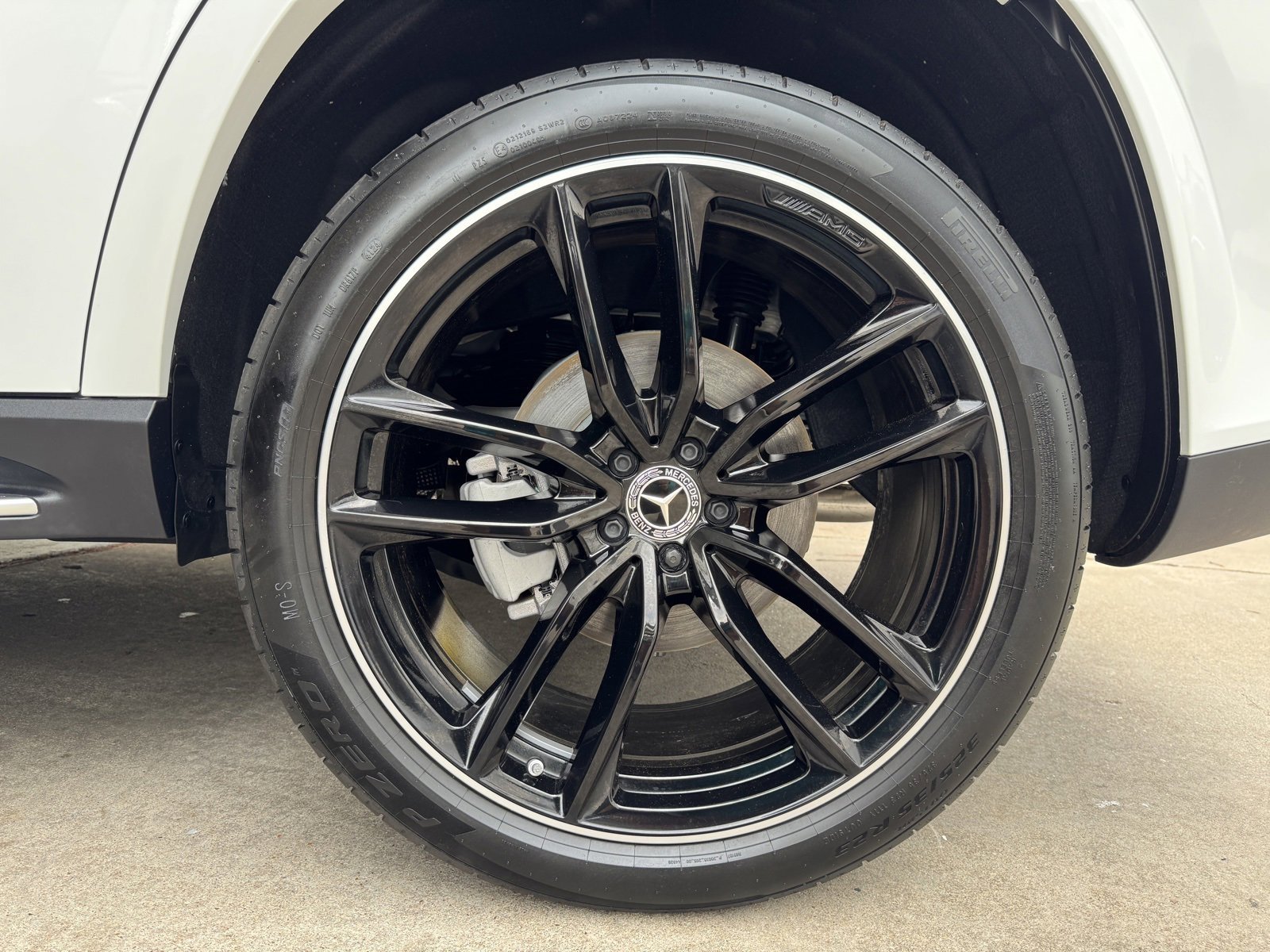 2025 Mercedes-Benz GLS Base - Photo 40
