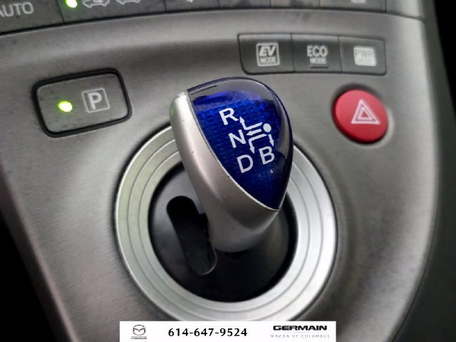 Used 2012 White Toyota Three image 35