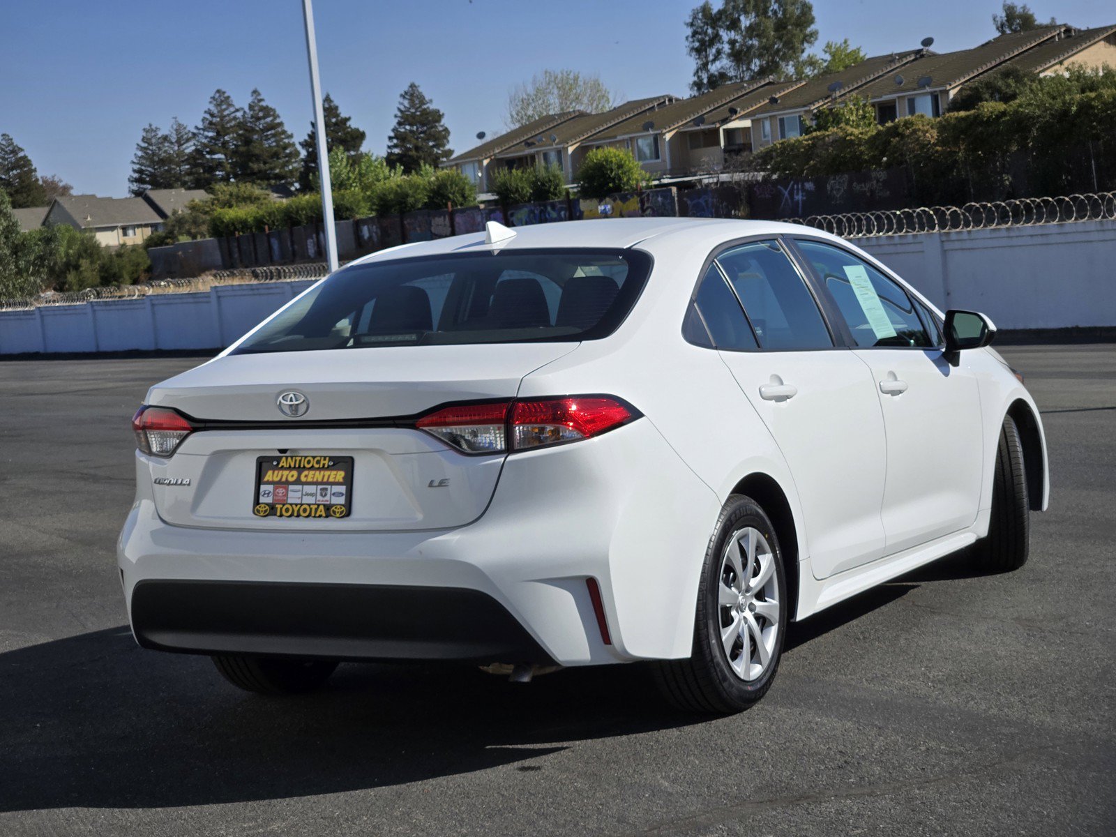 Used 2025 White Toyota LE image 4