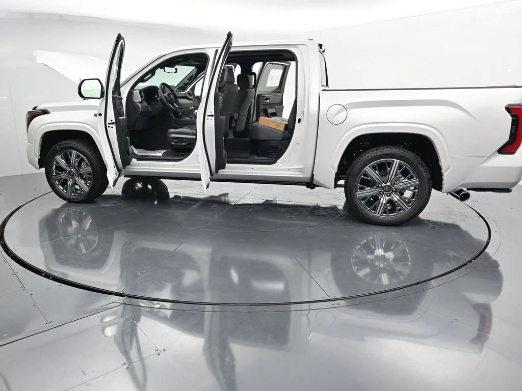 New 2026 Wind Chill Pearl <sup>1</sup> Toyota Tundra Capstone image 38