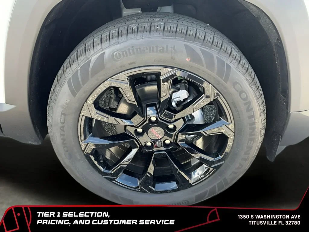 New 2026 Summit White GMC Elevation image 32