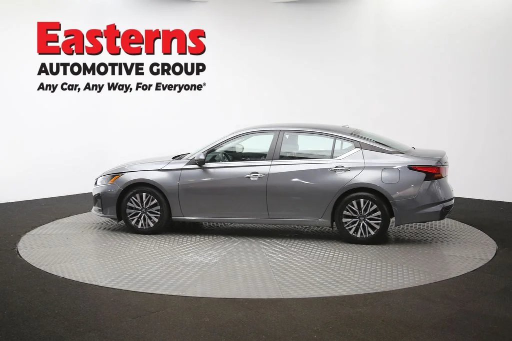 Used 2023 Gray Nissan 2.5 SV image 60