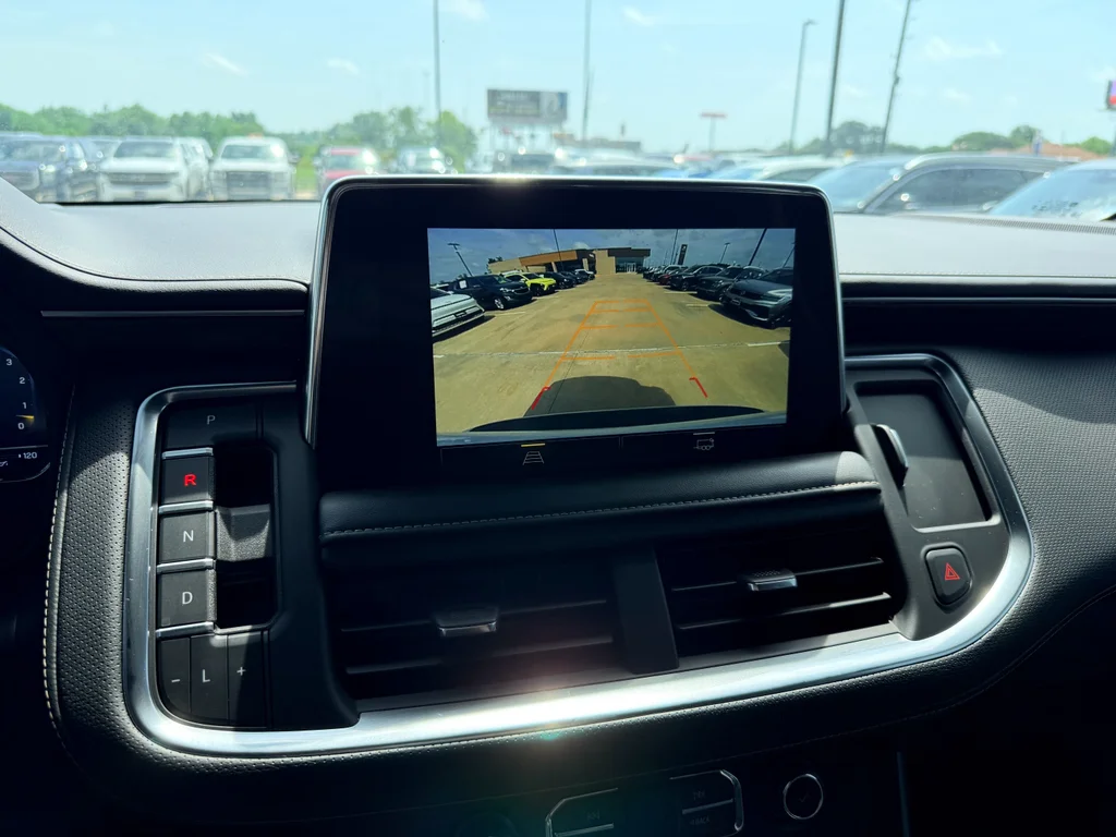 Used 2022 Summit White Chevrolet Premier image 18