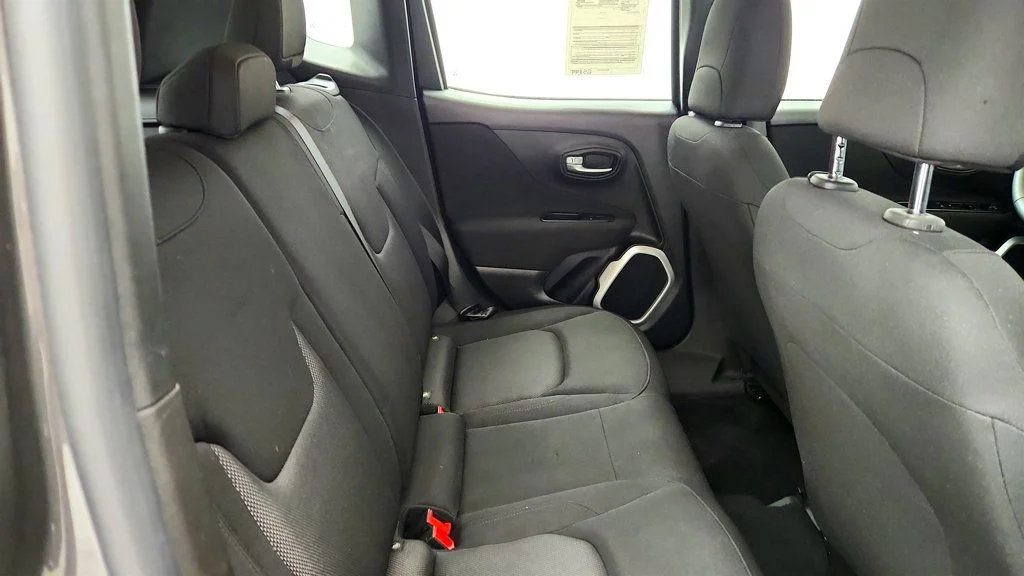 Used 2019 Granite Crystal Metallic Clearcoat Jeep Upland 4x4 image 21