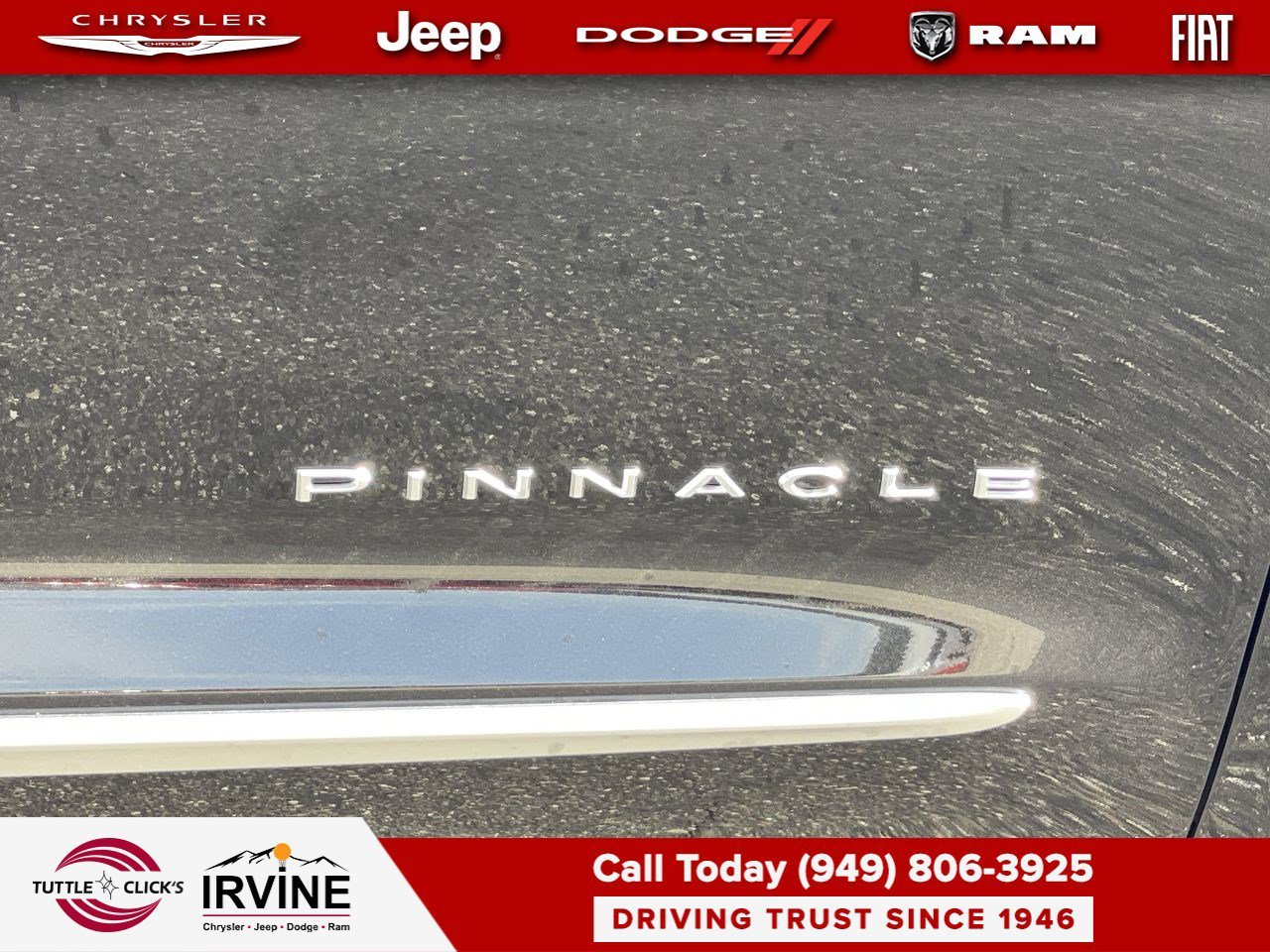 New 2026 Diamond Black Crystal Pearl-Coat Exterior Paint Chrysler Pinnacle image 8