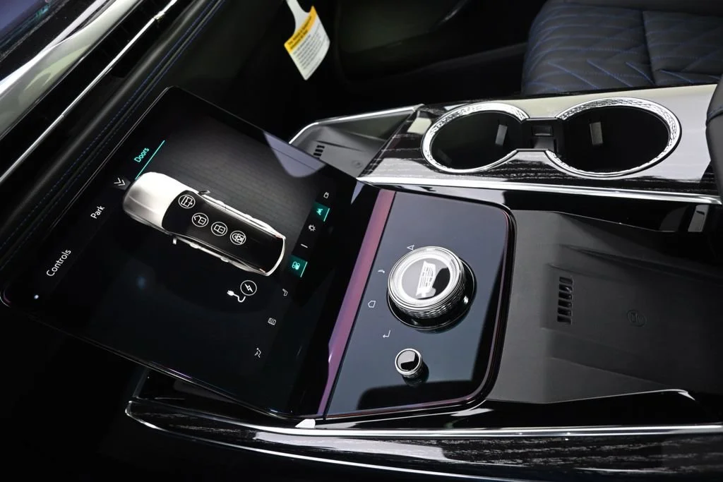 2025 Cadillac Escalade IQ Sport 1 - Photo 31