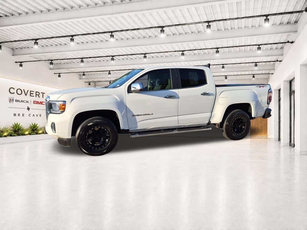 Used 2022 Summit White GMC Denali image 5