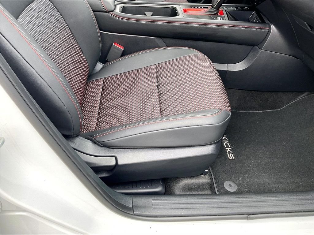 Used 2025 Aspen White Tricoat Nissan SR image 37