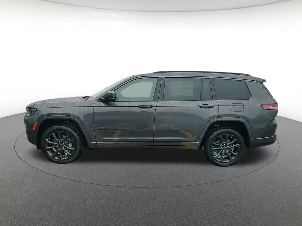 New 2026 Baltic Gray Metallic Clear-Coat Exterior Paint Jeep Limited image 8