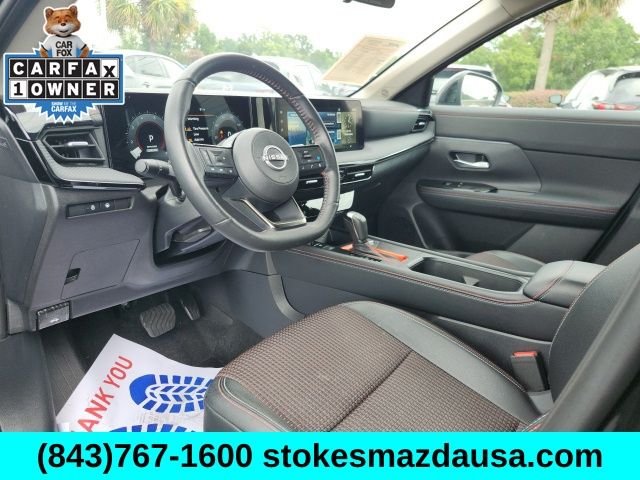 Used 2025 Black Nissan SR image 19