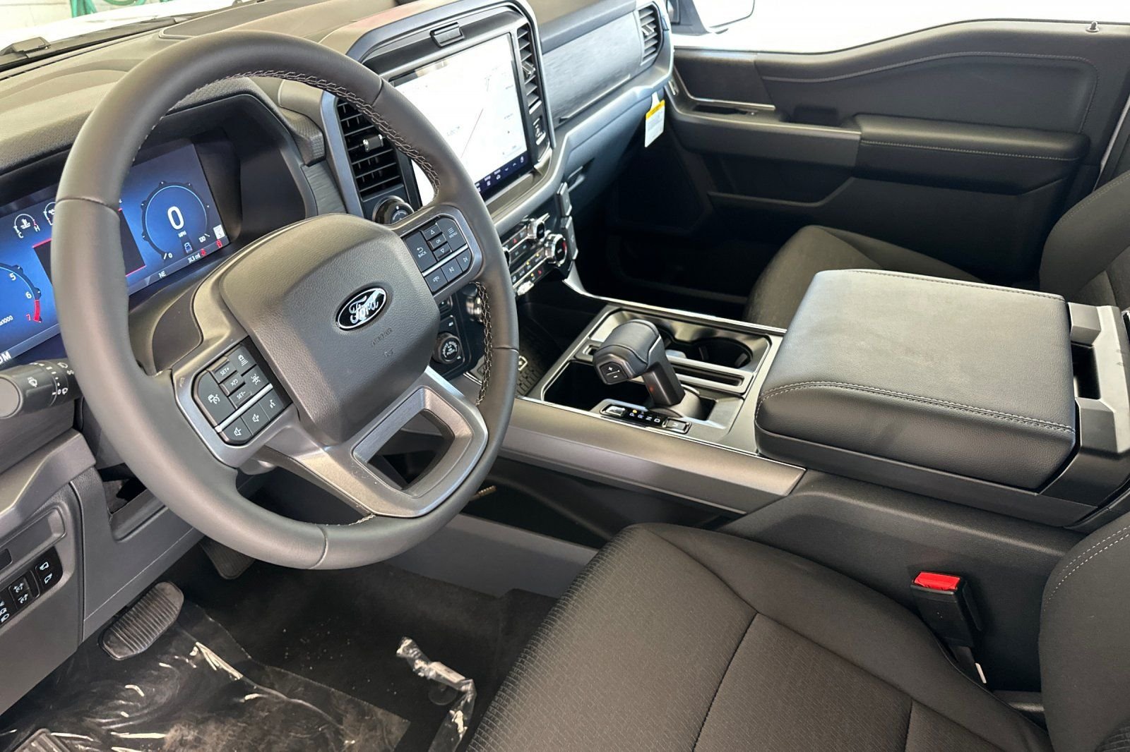 New 2026 White Ford XLT image 9