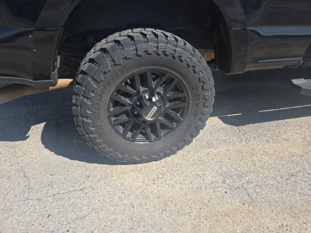 Used 2022 Black Ford Lariat image 16