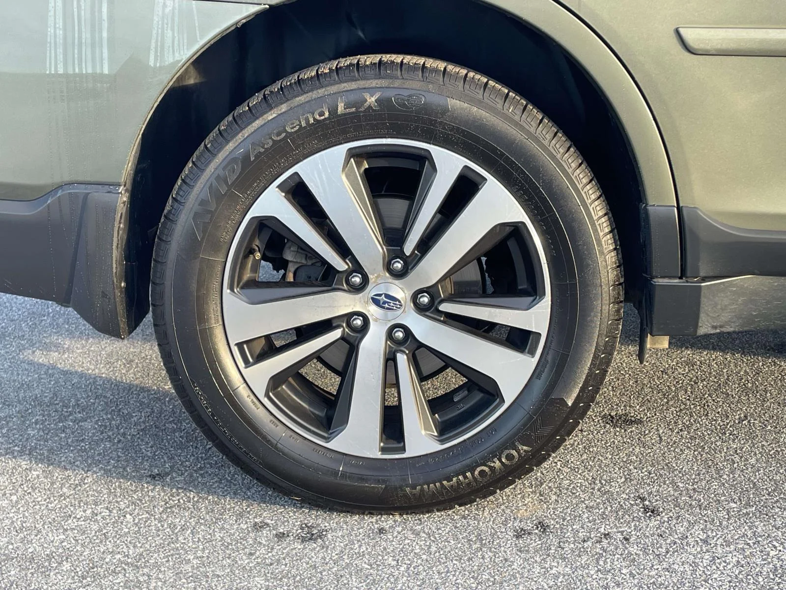 Used 2019 Wilderness Green Metallic Subaru Limited image 32