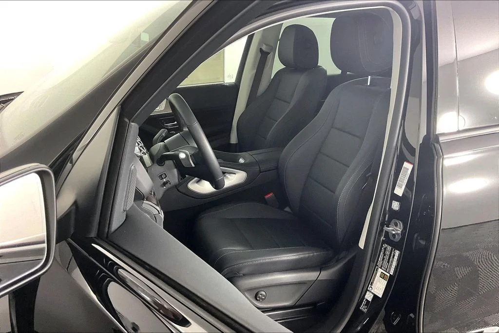 New 2026 Black Mercedes-Benz GLE 450 image 9