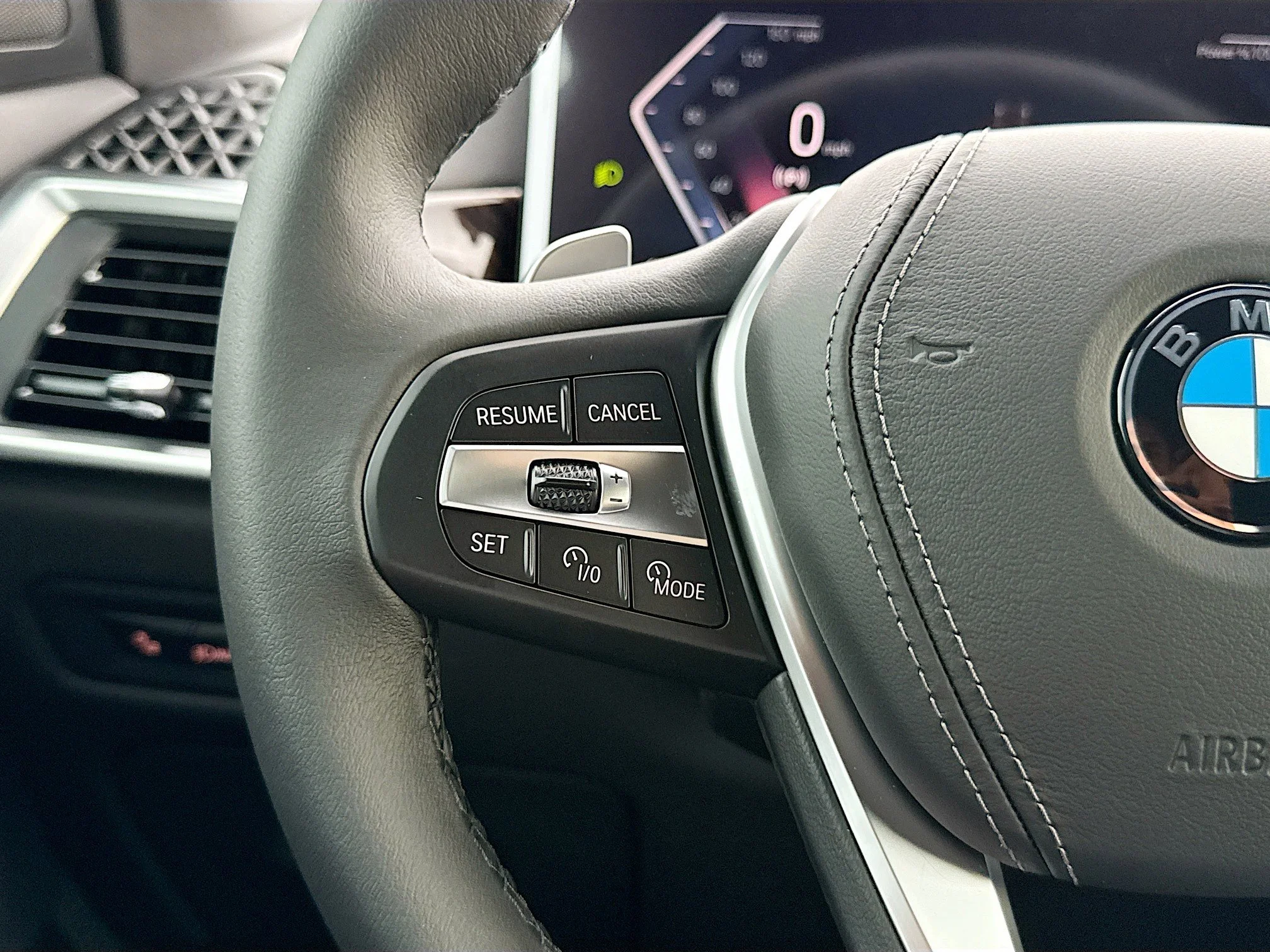 New 2026 Skyscraper Grey Metallic BMW sDrive40i image 37