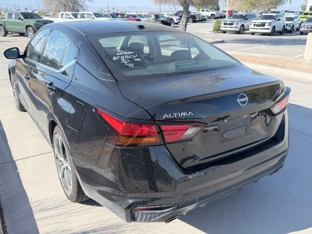 Used 2025 Black Nissan 2.5 SR image 6