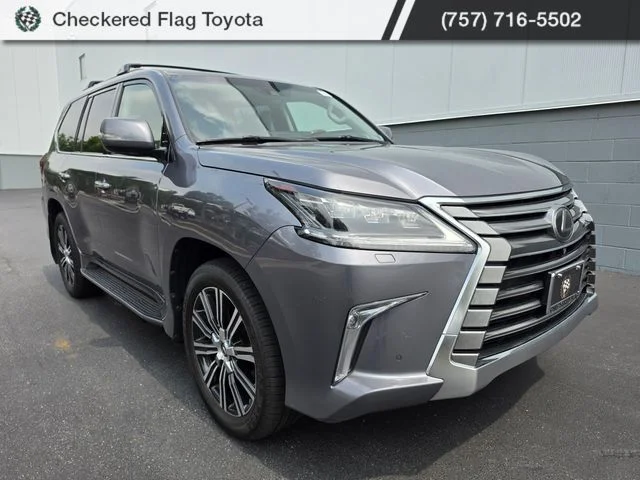 Used 2018 Nebula Gray Pearl Lexus 570 image 11