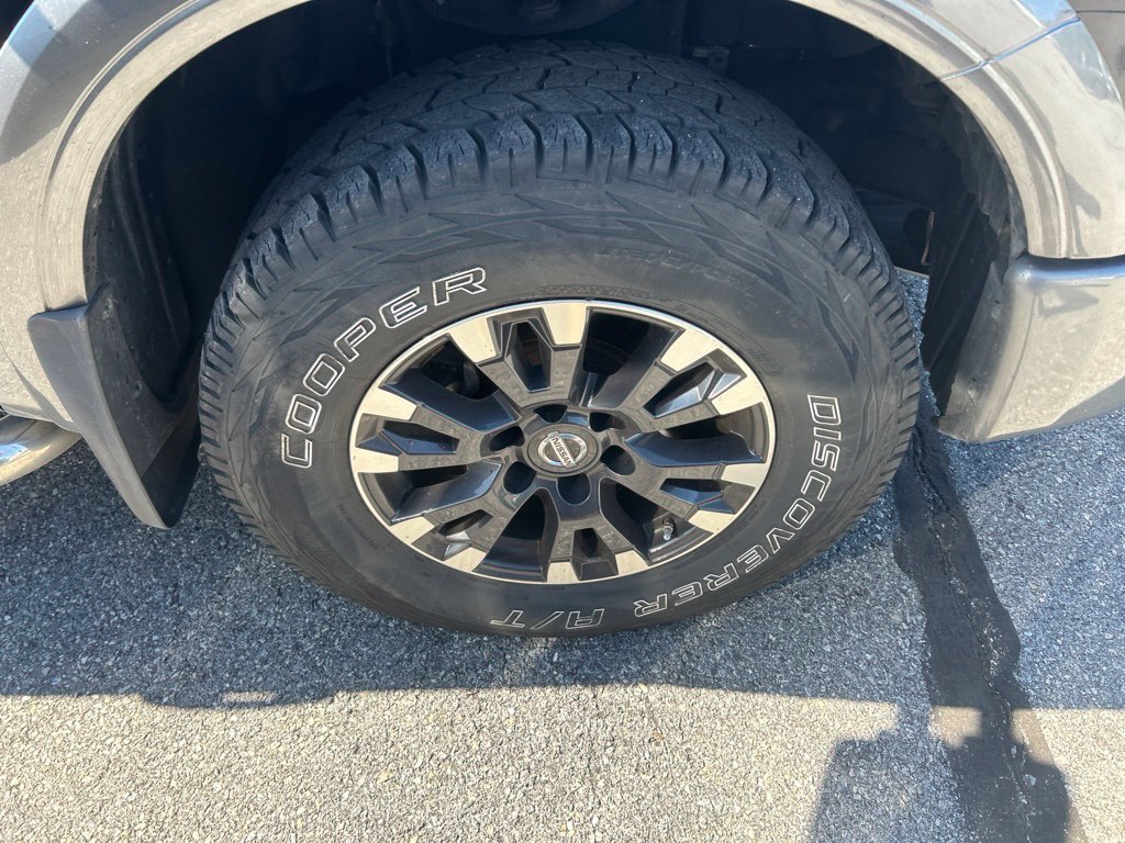 Used 2017 Black Nissan PRO-4X image 9