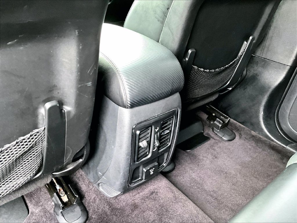 Used 2017 Bright White Clearcoat Jeep Altitude image 28