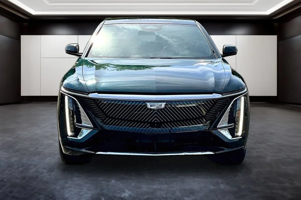 Certified 2024 Cadillac LYRIQ Luxury 2 with VIN 1GYKPRRL4RZ116682 for sale in Beachwood, OH