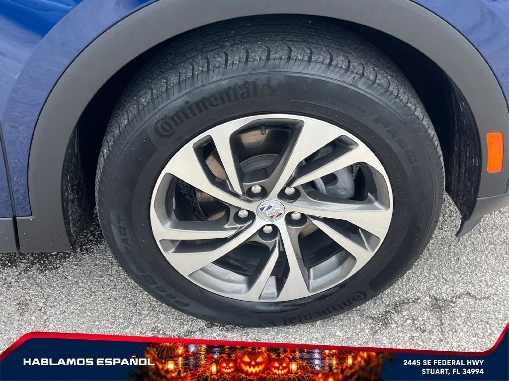 Used 2022 SAPPHIRE METALLIC Buick Essence image 21